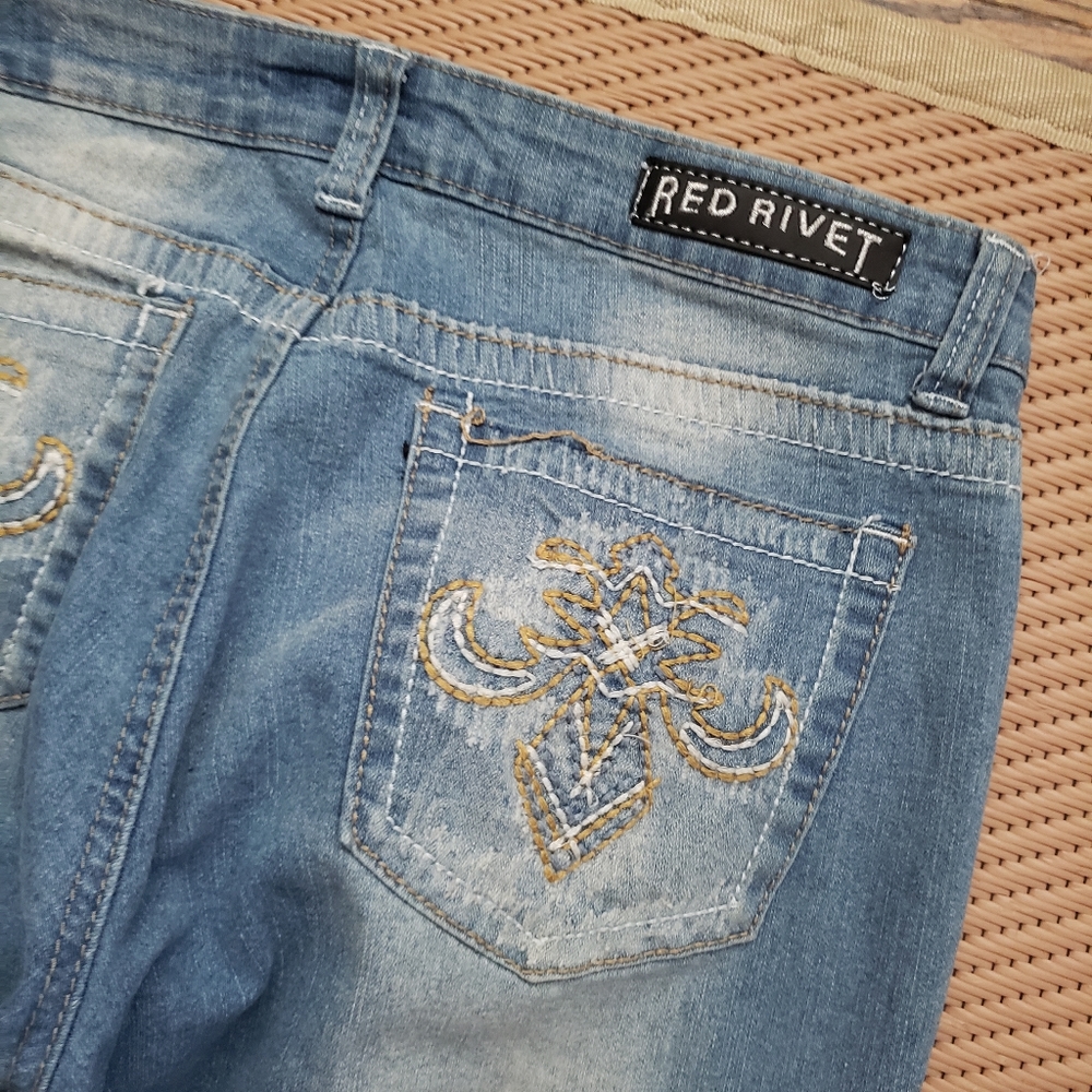 Red Rivet Jeans🚩 - Picture 4 of 4